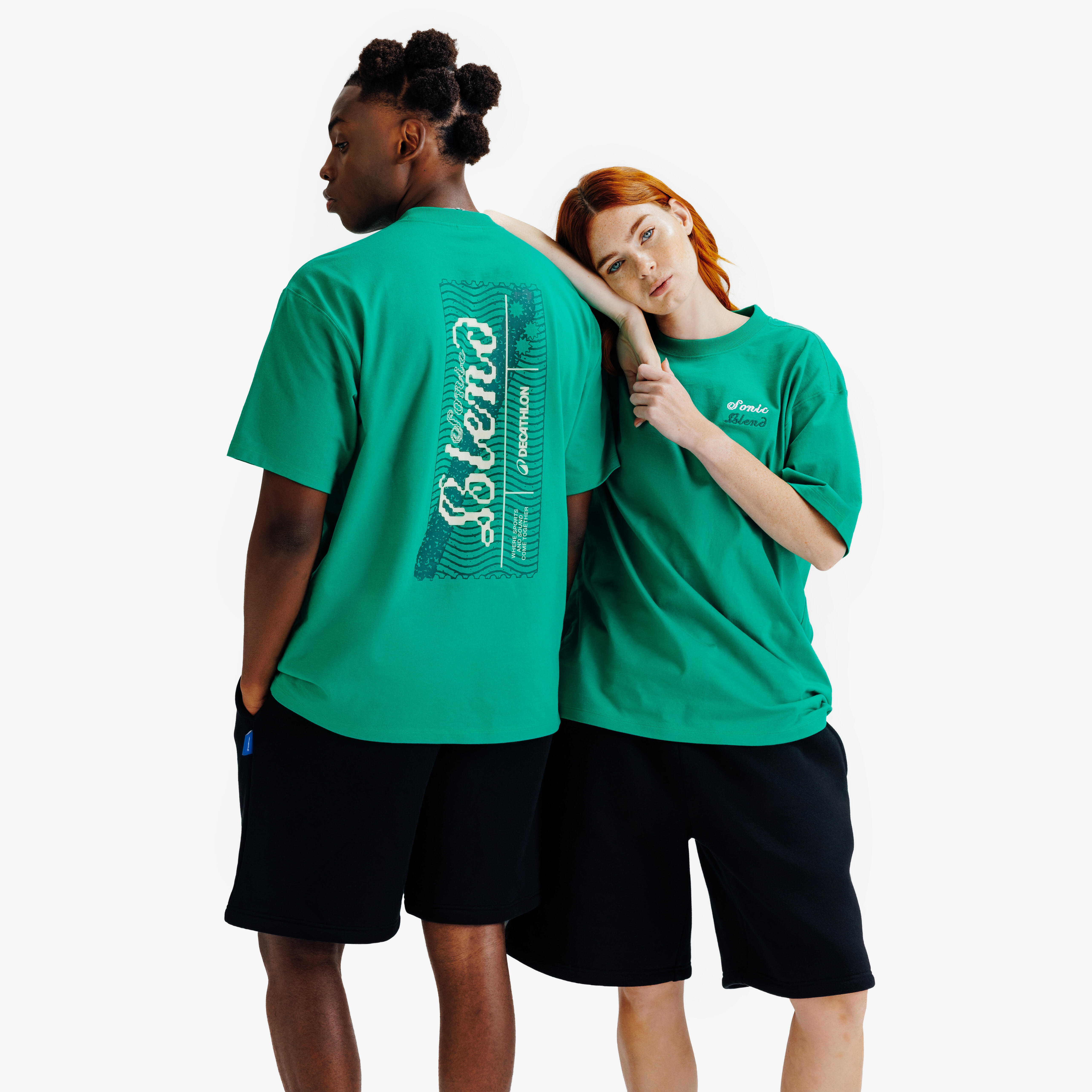 Playera unisex con estampado urbano
